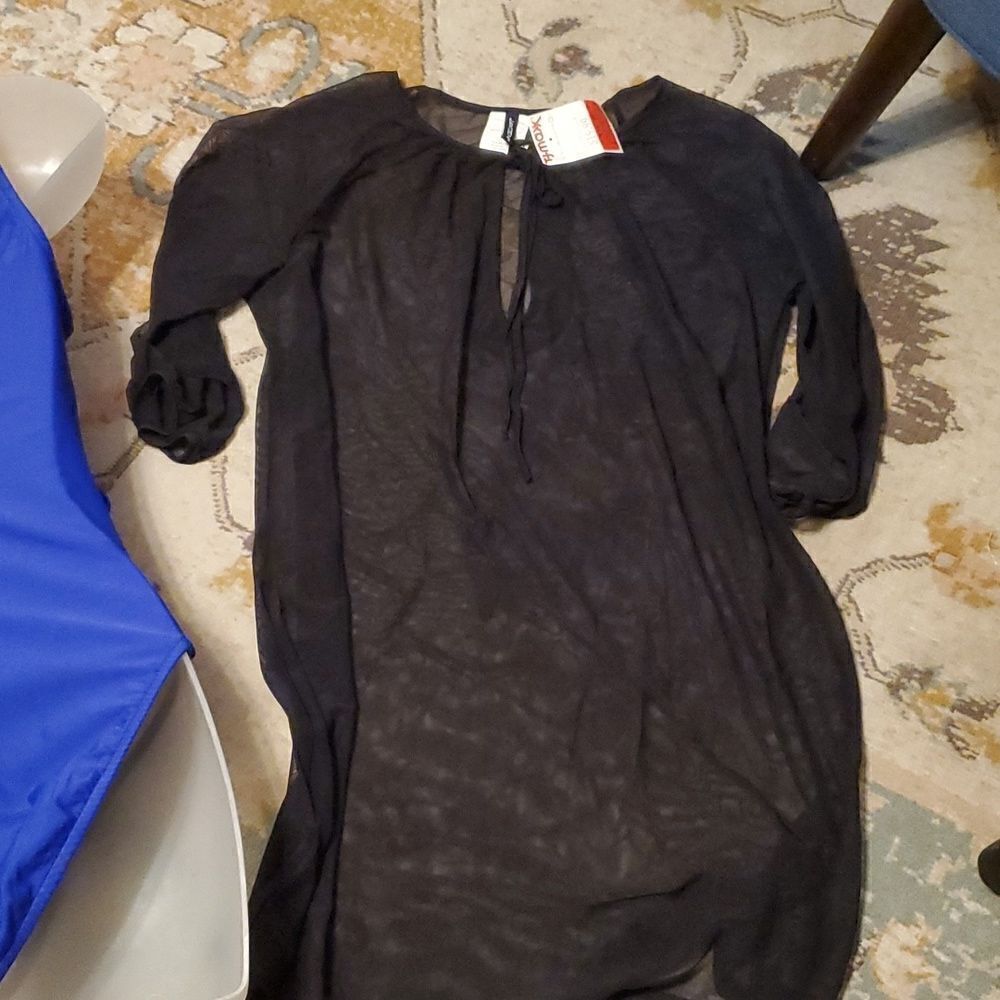 Crisscross One-Piece slimming suit & nwt cover up - Picture 4 of 8